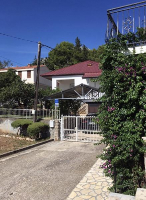 Apartments with a parking space Starigrad, Paklenica - 18492